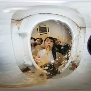 M男を人間便器にして楽しむゲロスカ女子倶楽部 美らかのん 【mrvr00002】